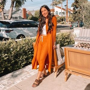 Free People And Chill Set